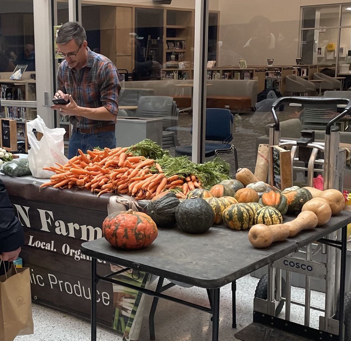 Indoor Grandview Heights Farmers' Market