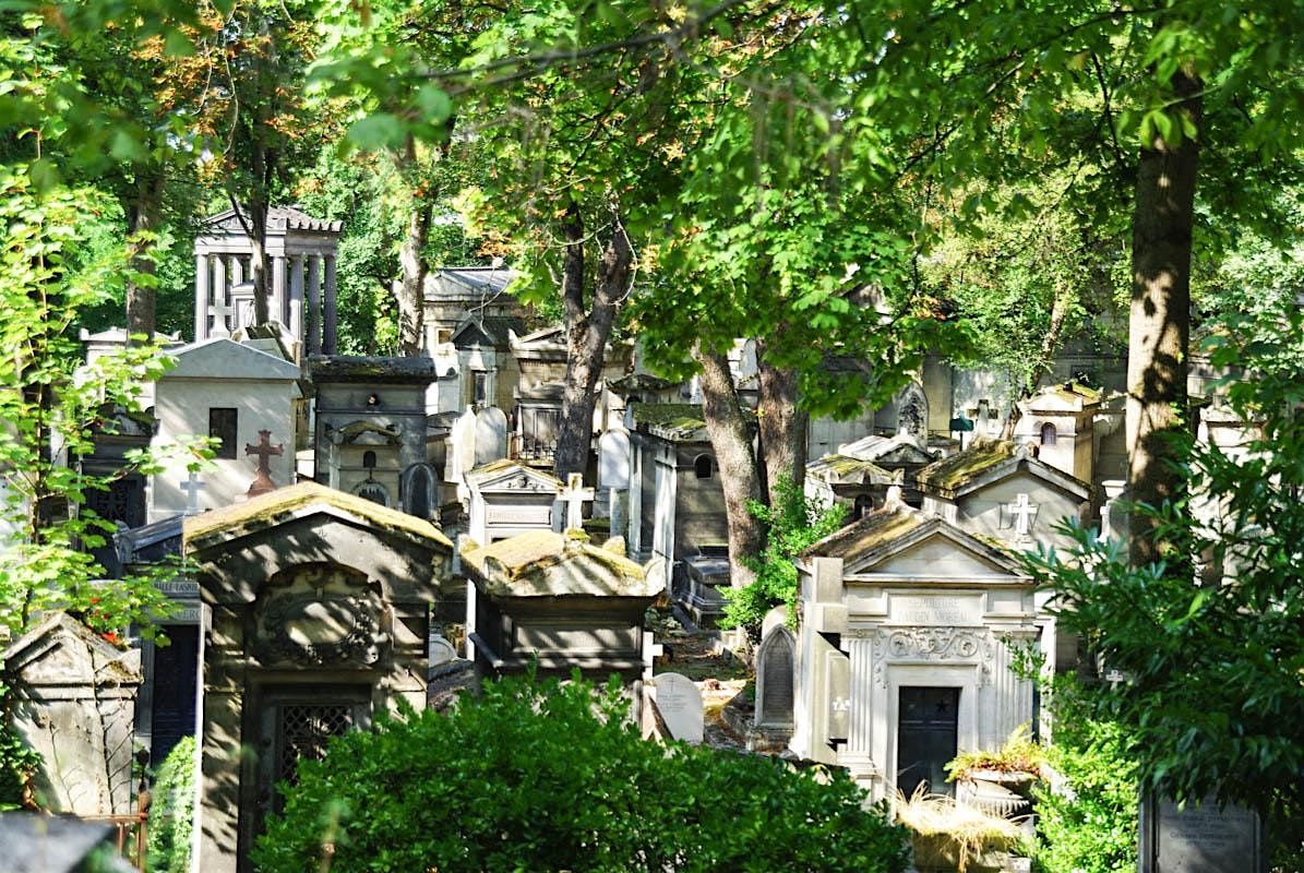 Marche & Patrimoine : Le cimeti\u00e8re du P\u00e8re-Lachaise