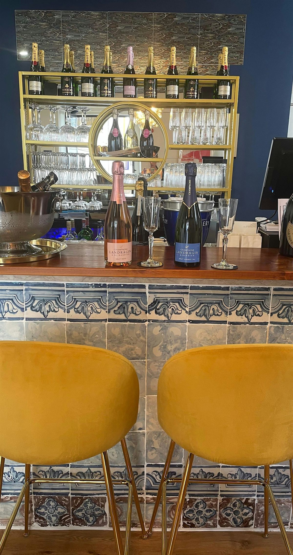 CHAMPAGNE DAY Lisbon at SABRAGE bar \/ 16h-18h