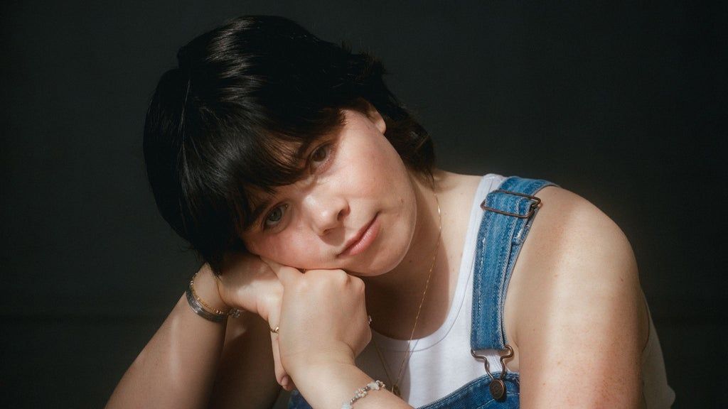 LEITH ROSS, presented by Winnipeg Folk Festival