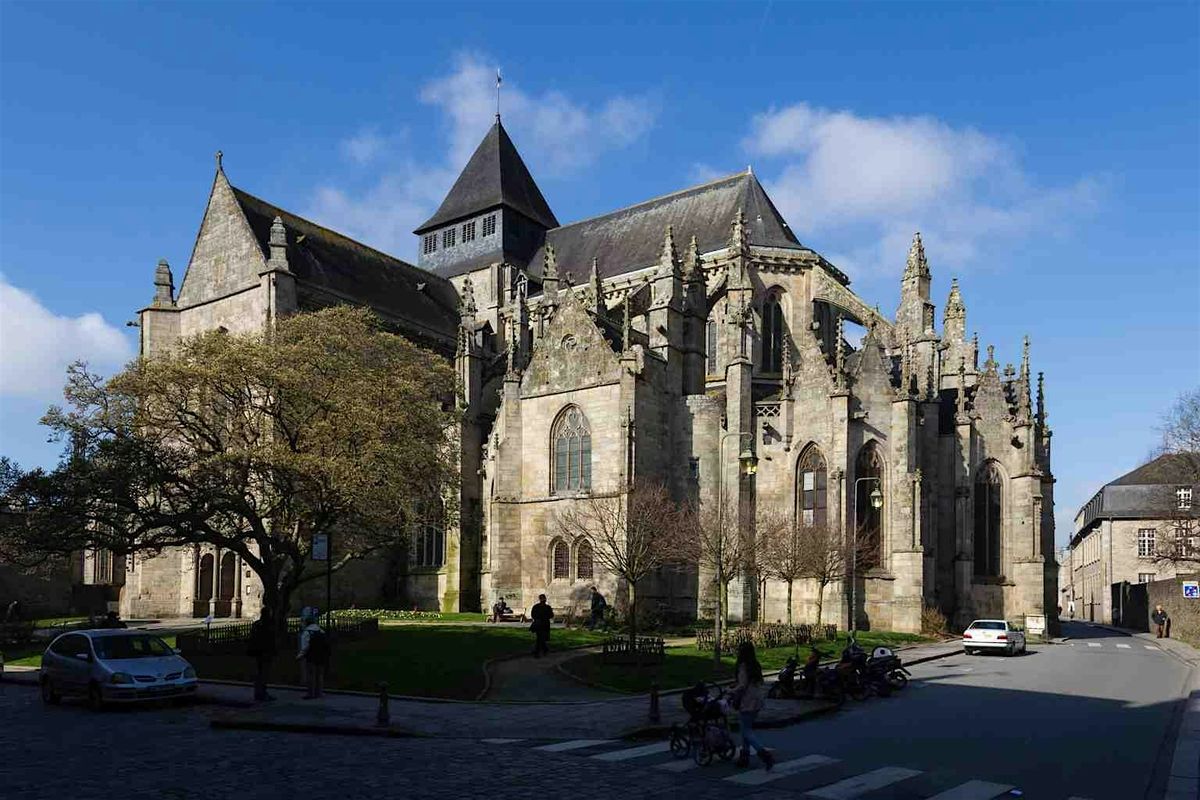 Dinan Audio Tour: Echoes of Legends from Ramparts to River
