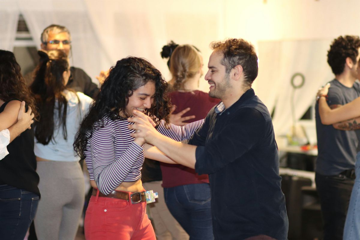 Free Salsa and Bachata Dance Lessons!