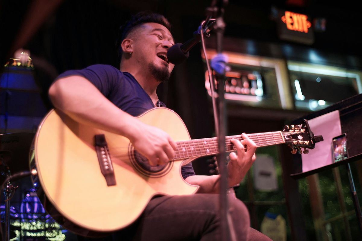 Chris Zonada: Live music Thurs January 8th at La Divina