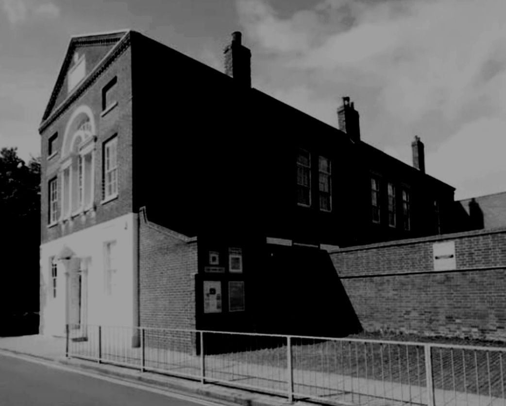 Groundlings Theatre Ghost Hunts Portsmouth with Haunting Nights
