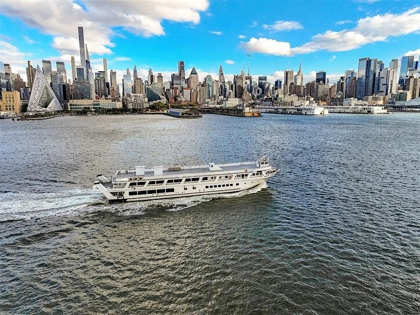 NYC: Sightseeing Harbor Cruise on the Grande Mariner