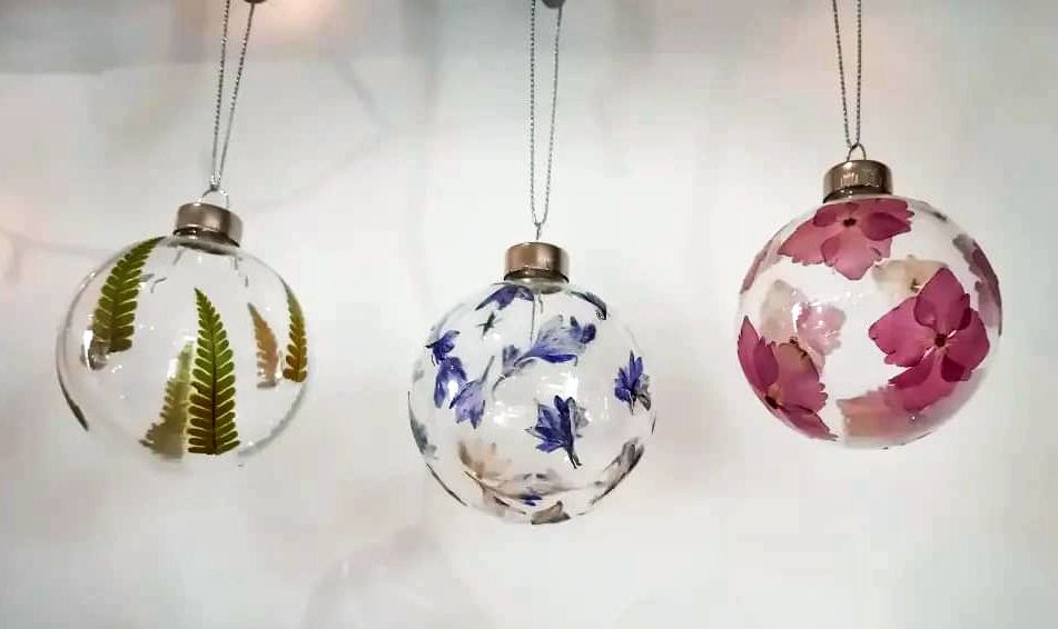 LLAWN\/ FULL Creu 'Baubles' Blodau Nadoligaidd\/ Create Festive Flower Baubles