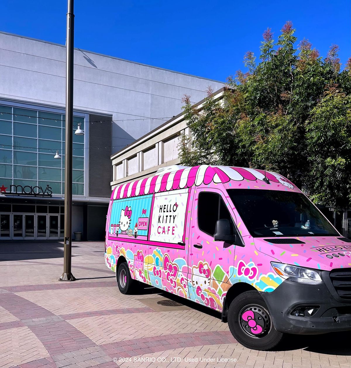 Hello Kitty Cafe Truck Cali - Walnut Creek Appearance