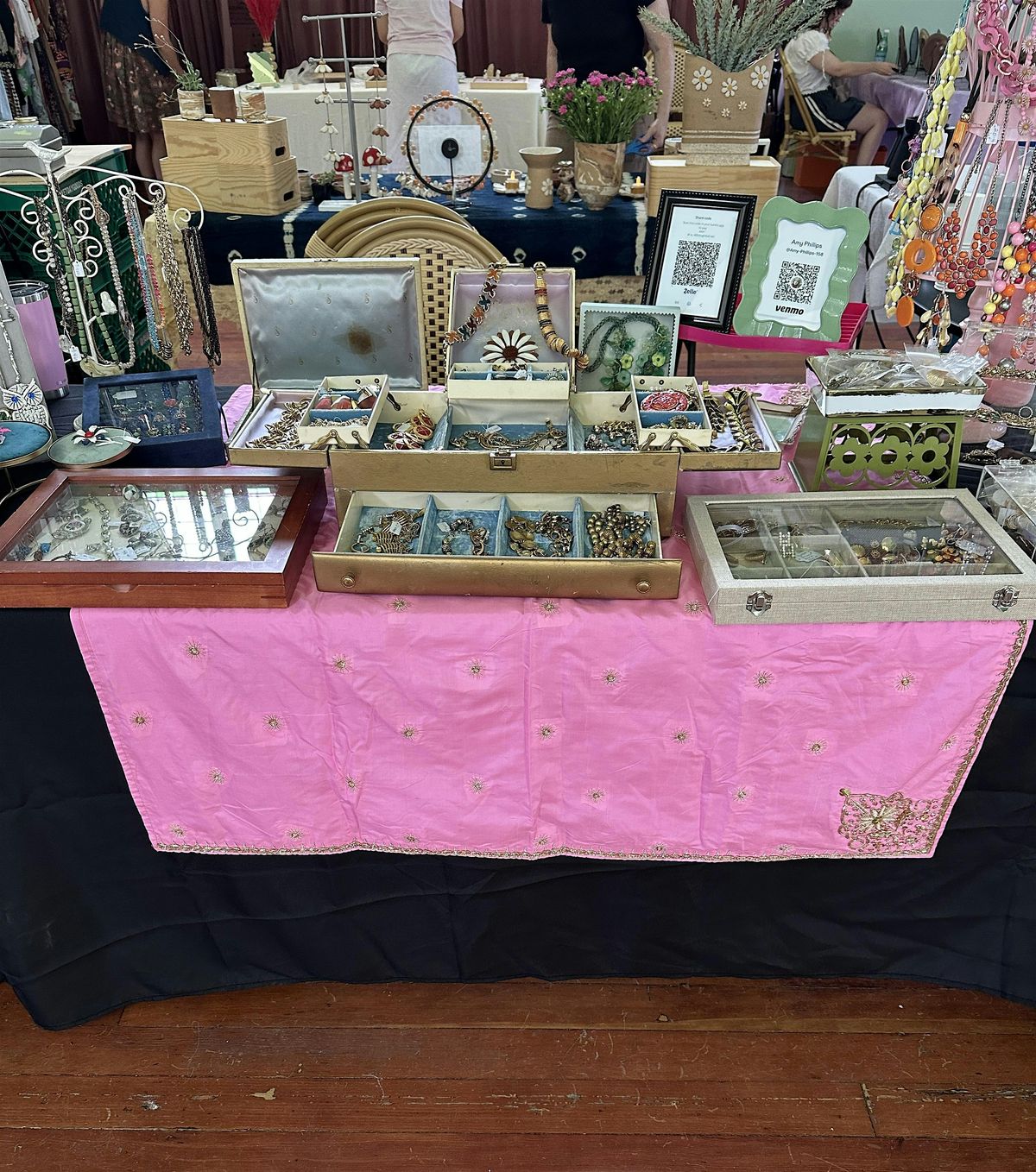 Vintage Pop-Up In the Garden