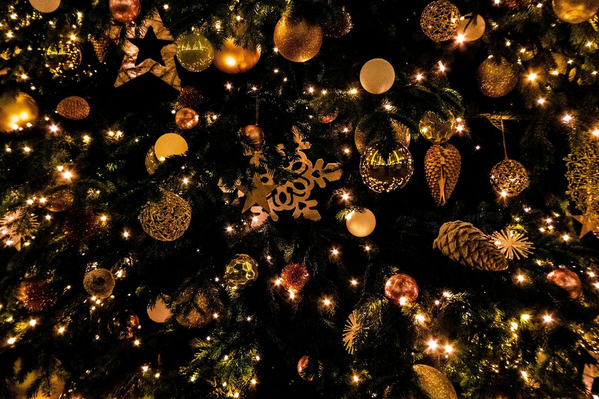 Christmas Eve Boxes & Story Time at Newton-le-Willows Library