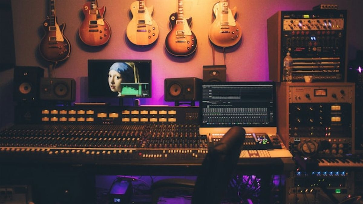 LOGIC PRO X INTENSIVE: Music Production Workshop -  October 10 - 12, 2025