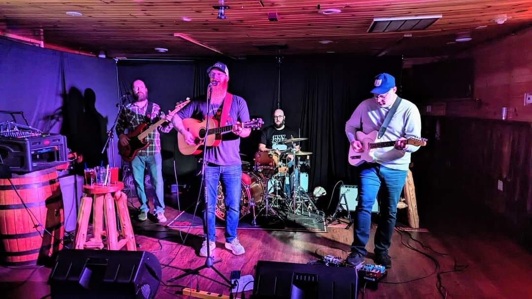 Luke Hendrickson and The Crop Circles at Brothers Bar 