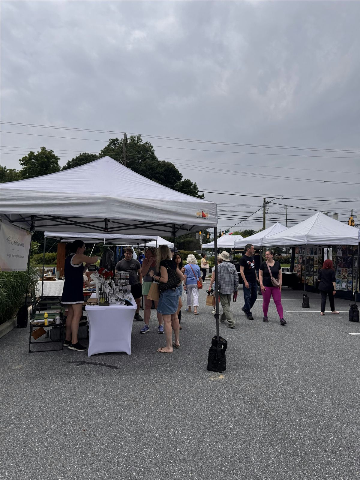 Vintage & Artisanal Market