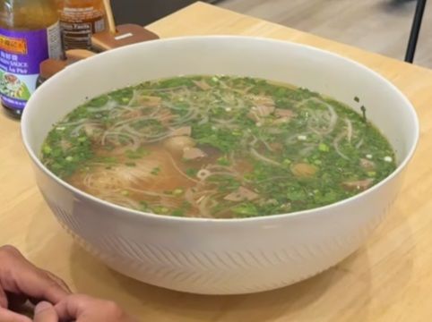 Tamarind's "Pho King" Vietnamese Pho Challenge in Salt Lake City, Utah!!