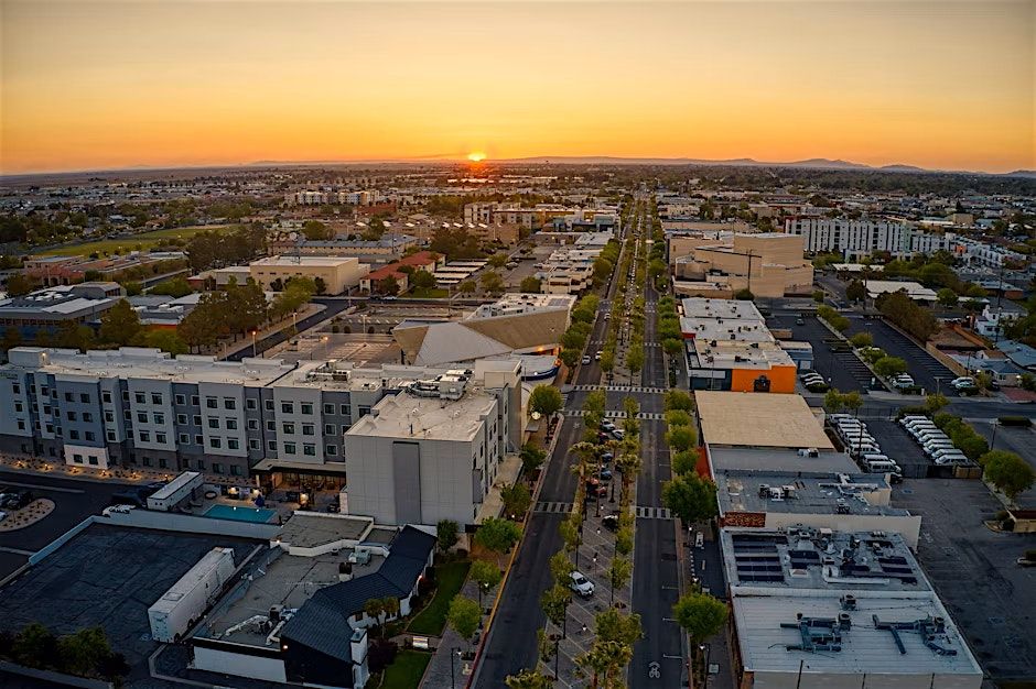 A Date Night Adventure! - Lancaster California!