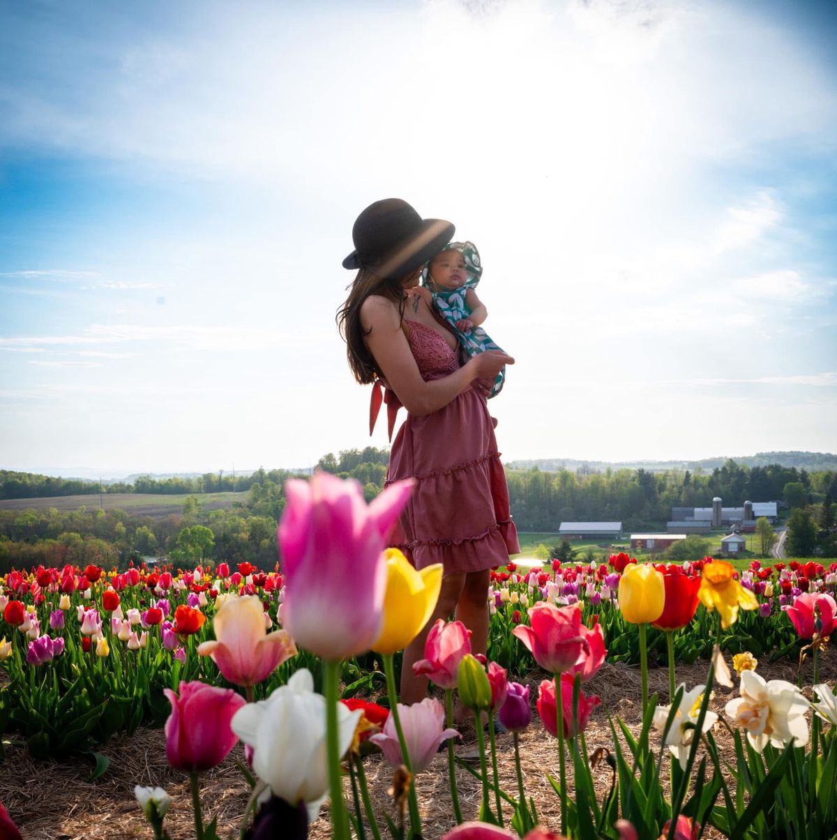 Lakeland Orchard Tulip Field Mini Sessions