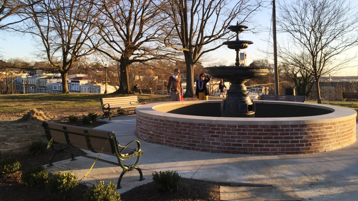 Nov 12, 10 AM ~ Jefferson Park to Rockett's Landing Hike