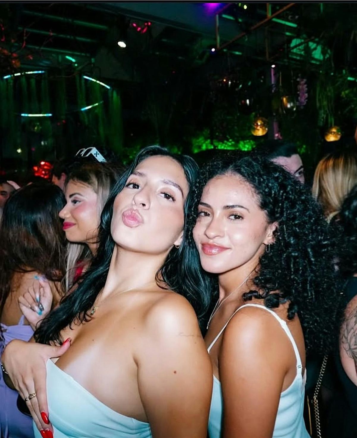 Travesuras Reggaeton Day Party at DL Rooftop NYC \u2013 Saturday, August 16