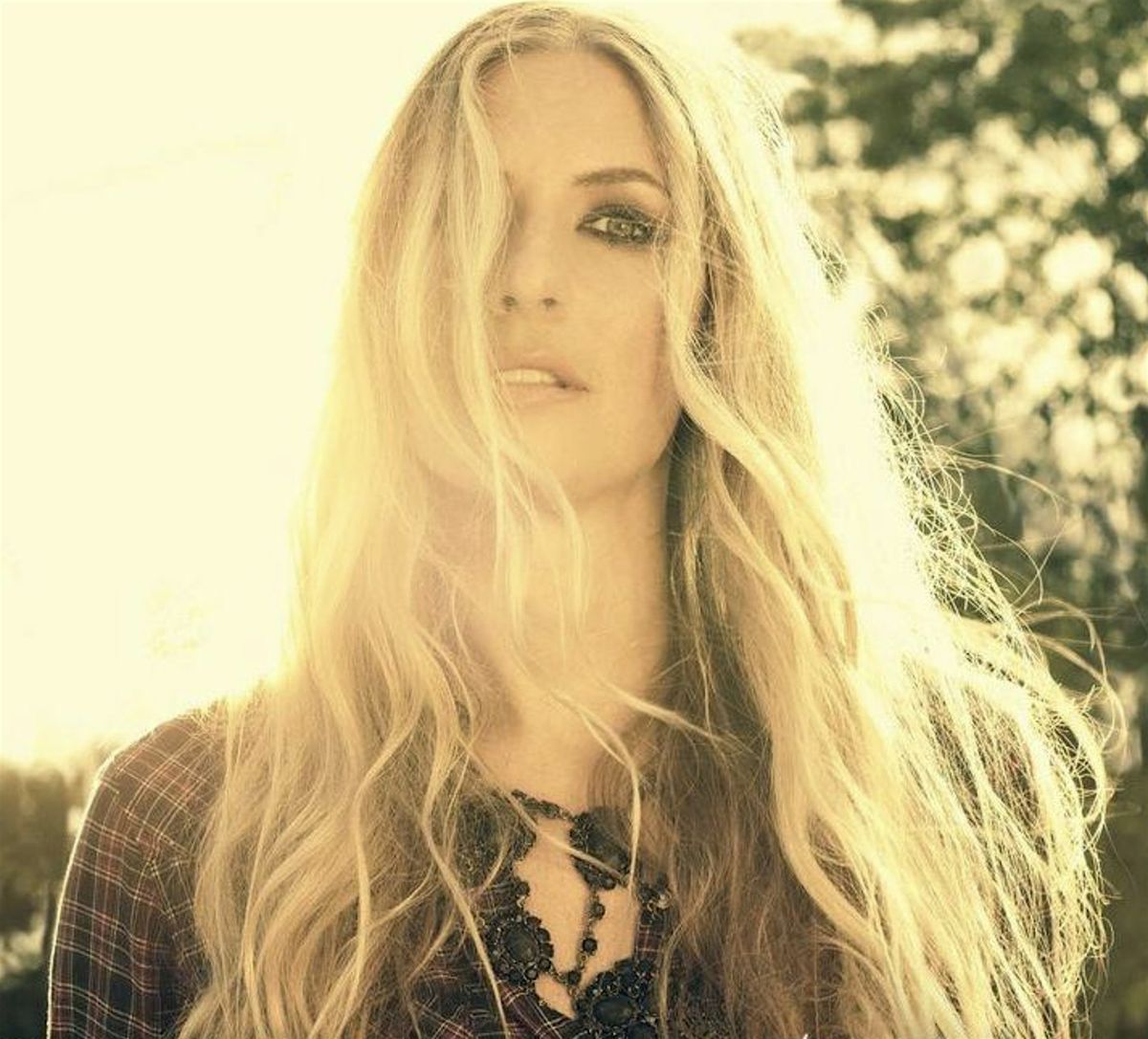 Highlander Mountain House Salon Series With Holly Williams