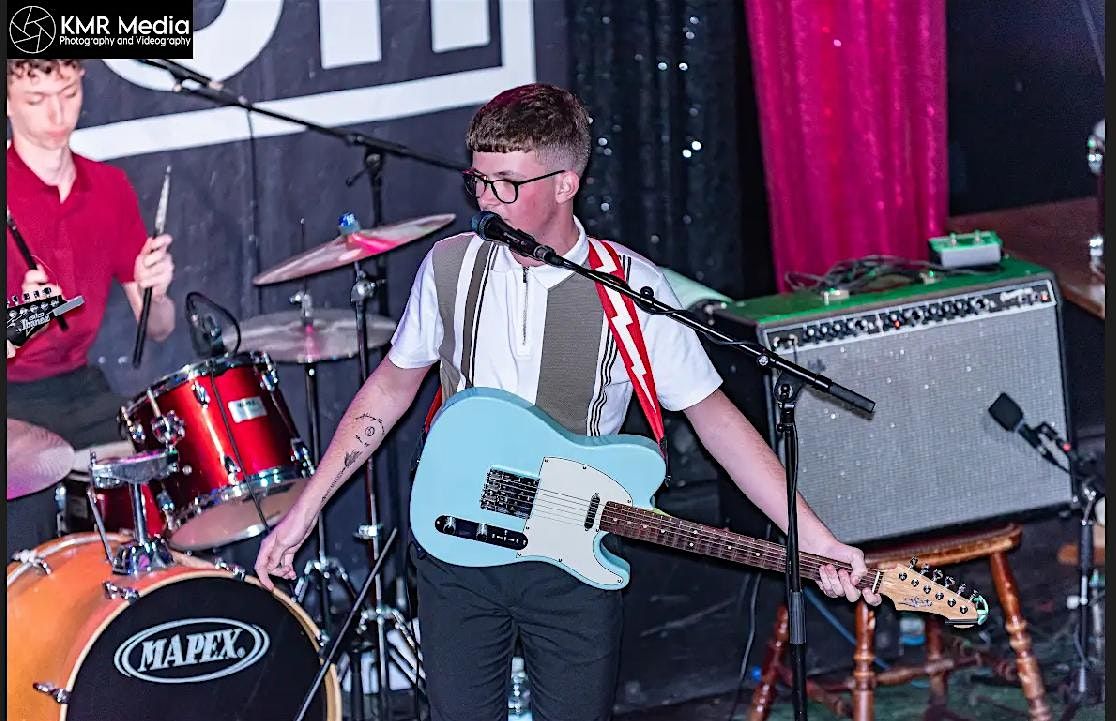 LUCAS BURNS live in Dundee