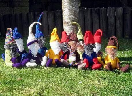 Eastcombe Primary School Gnome Hunt