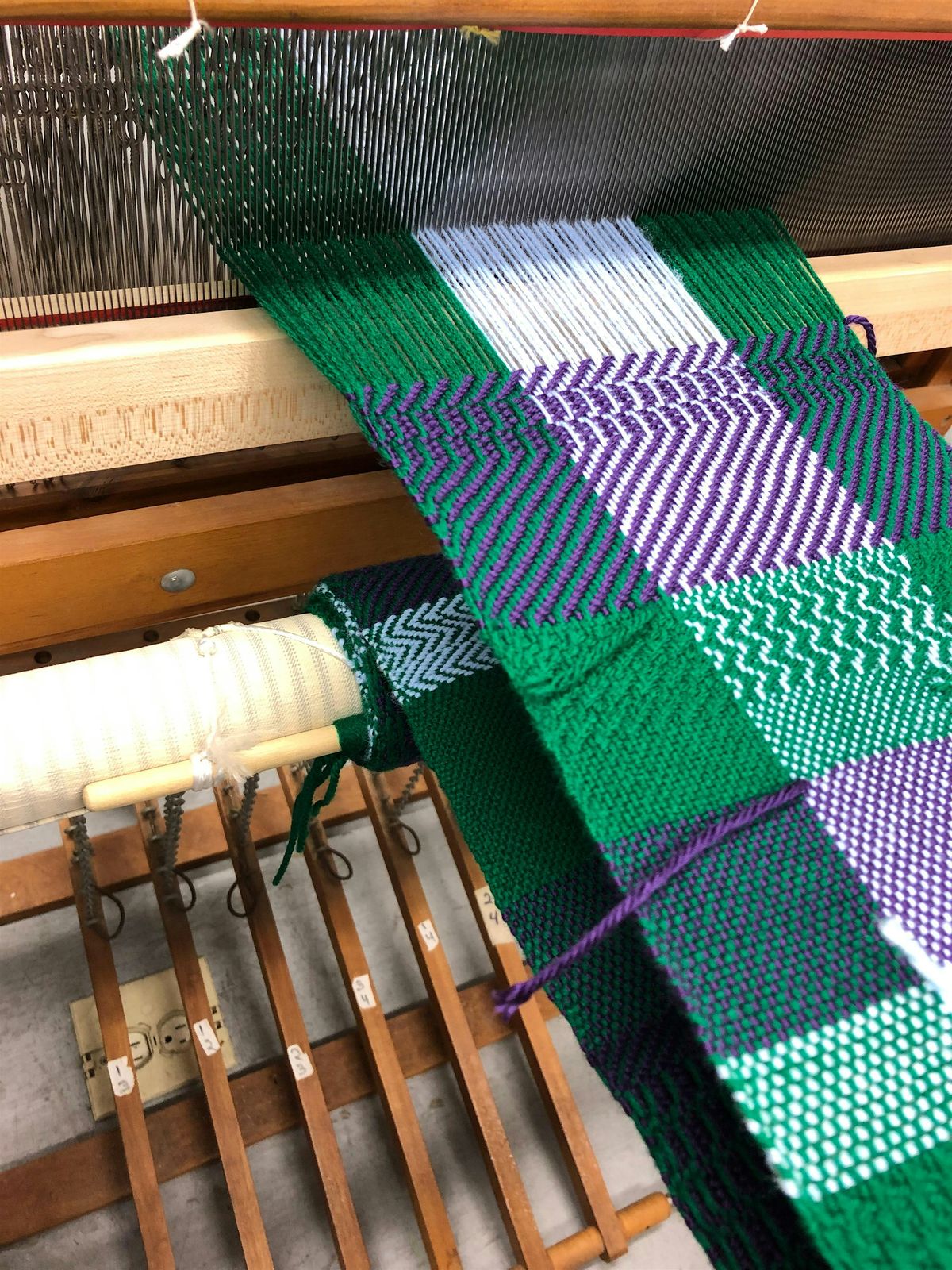 Weaving with a 4 Harness Loom with Barb Baur