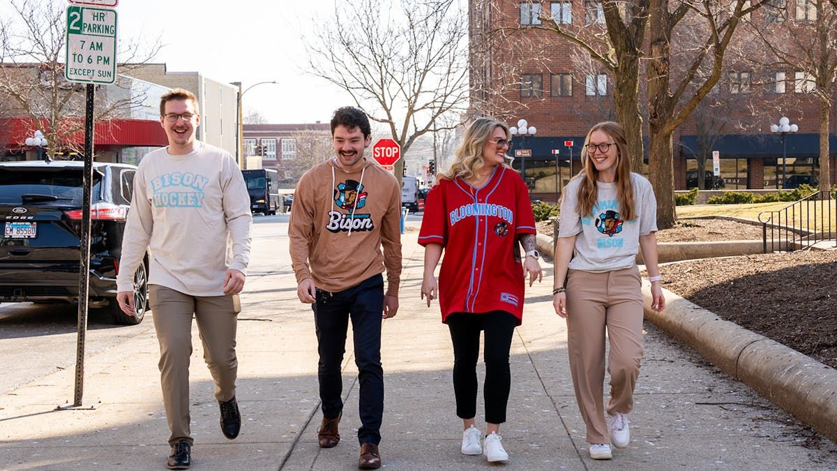 Parking Kansas City Mavericks at Bloomington Bison