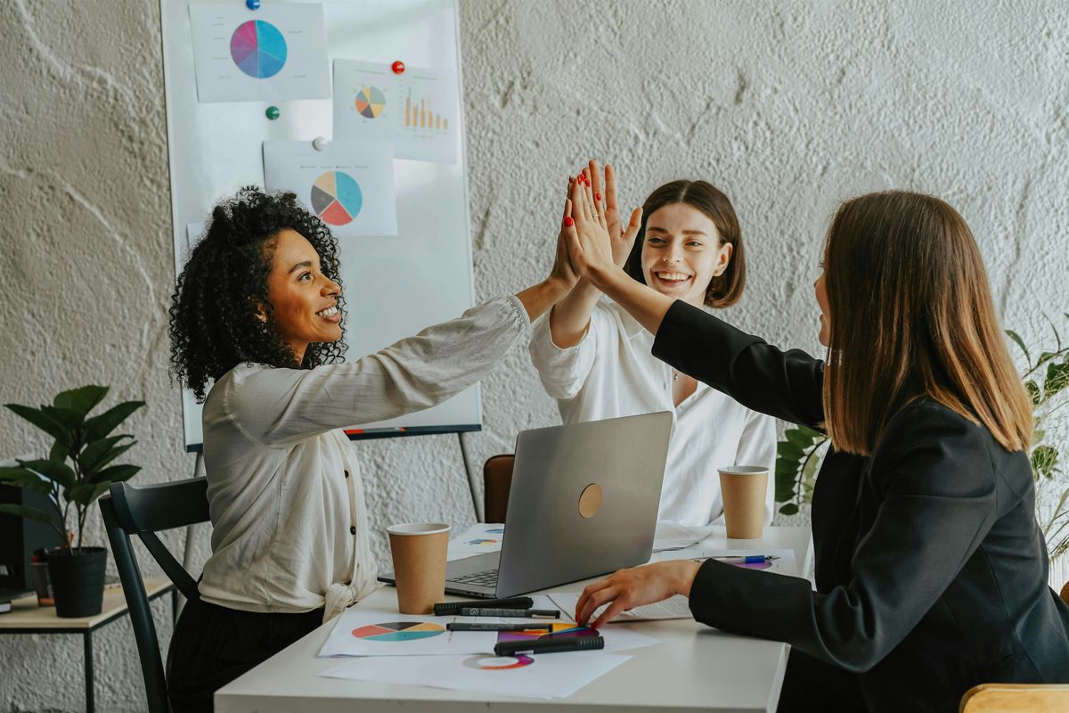 MINDNVEST- Netzwerkevent f\u00fcr Frauen