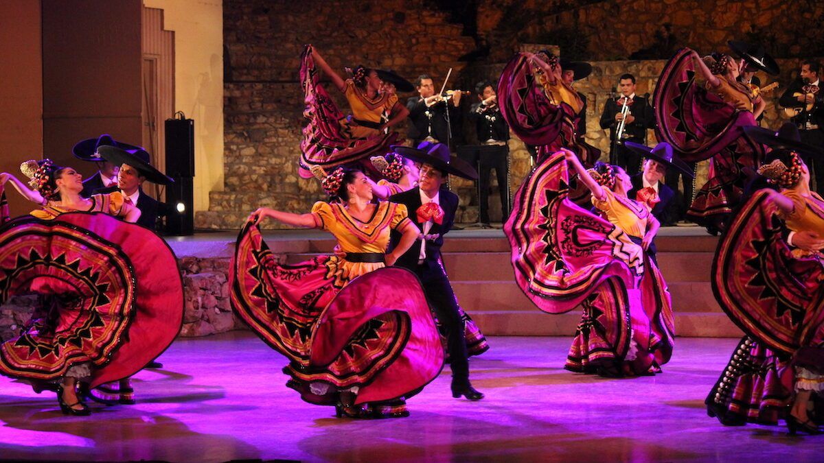 Grandeza Mexicana Folk Ballet Company