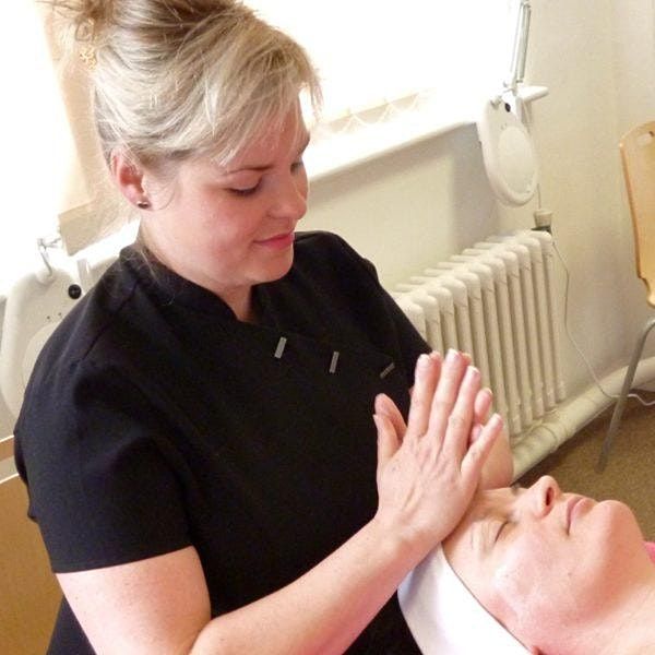 Level 2 Beauty Therapy Diploma