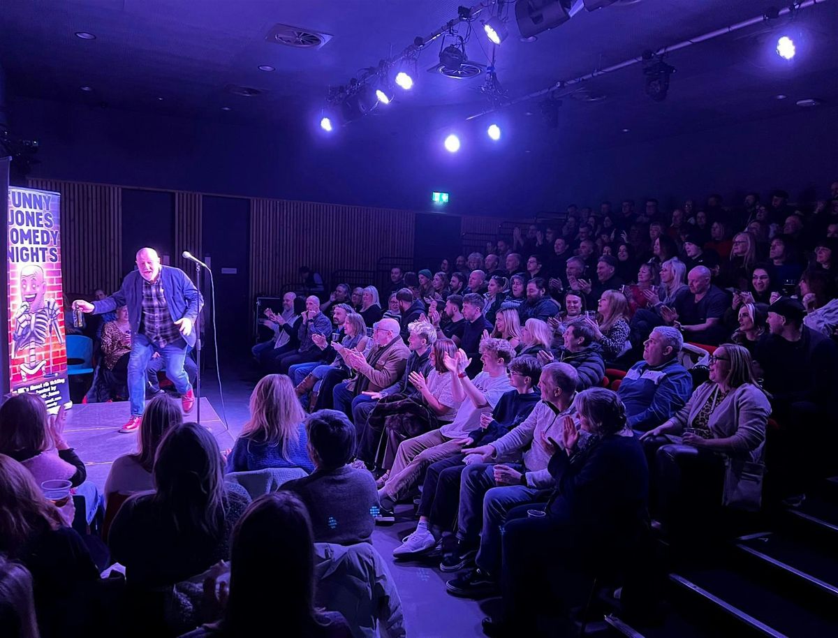Noson Gomedi T\u0177 Pawb \/\/ T\u0177 Pawb Comedy Night (Hydref \/\/ October)