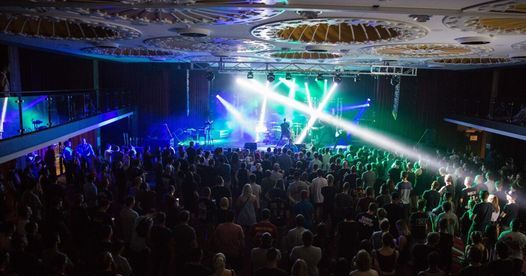 Full Tilt Brisbane \/\/ Eatons Hill Outdoor & Ballroom Live