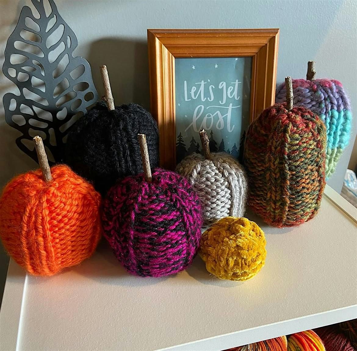 Learn to knit pumpkins
