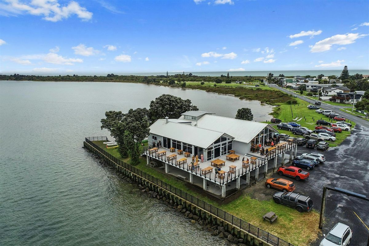 HYPNOTIST BOWENTOWN BOATING CLUB WAIHI BEACH