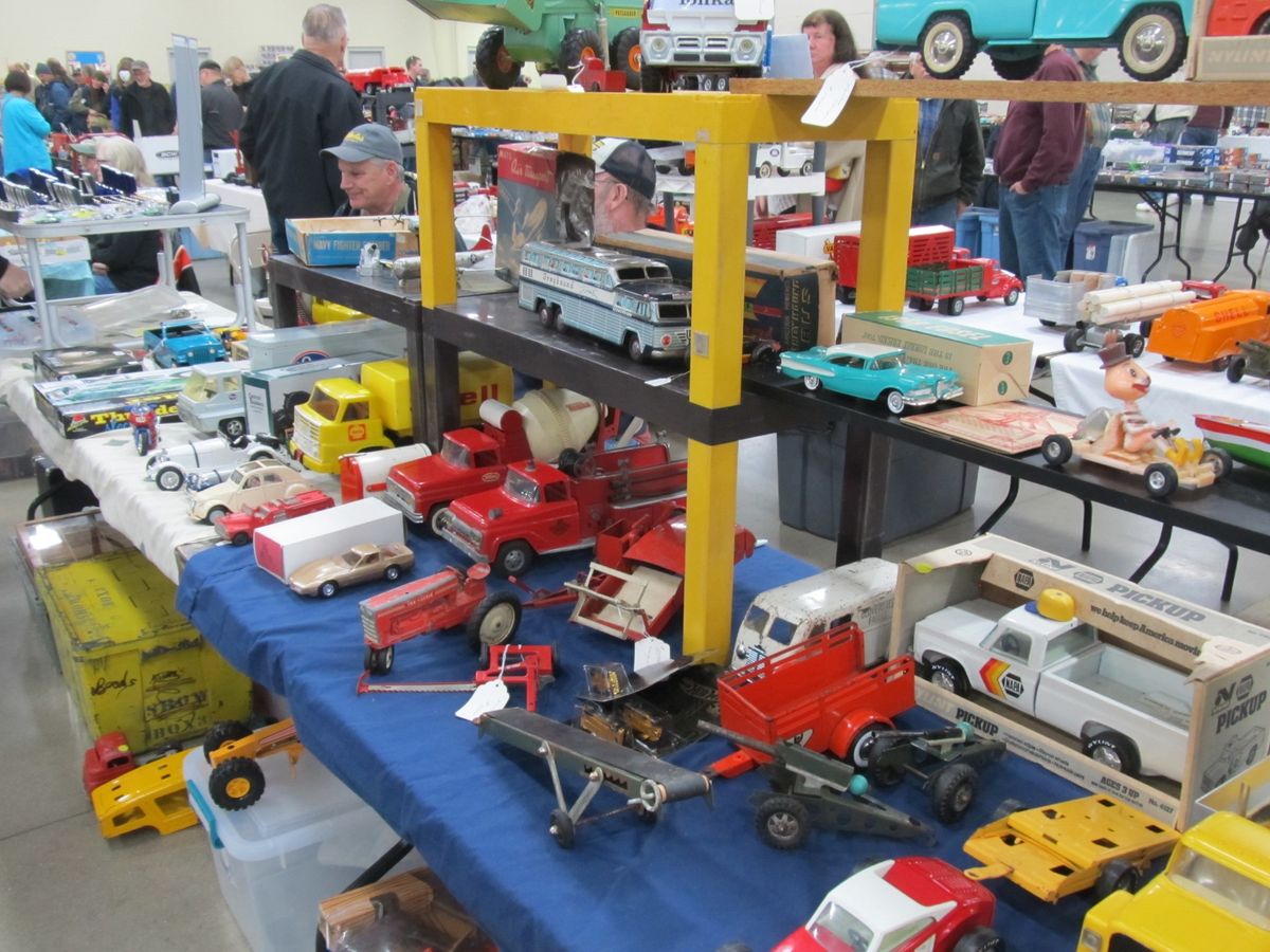 Unique Events Scale auto Hobby & Toy Show, Feb 16, 2025