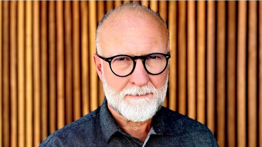 Bob Mould Solo Electric: Here We Go Crazy w\/ J. Robbins
