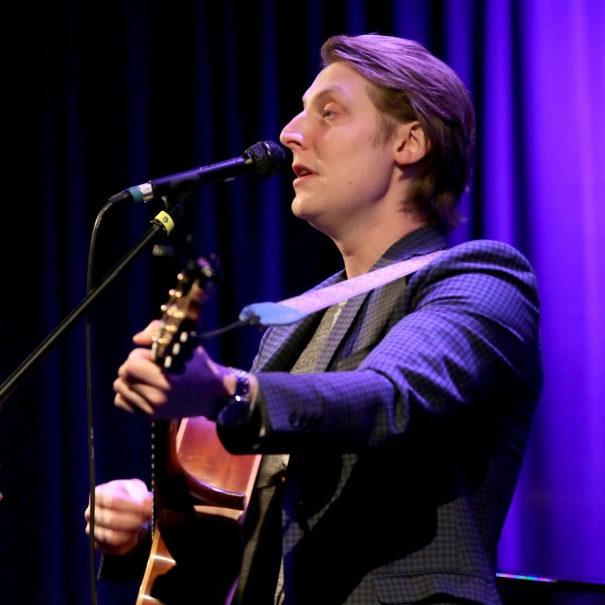 Eric Hutchinson at Musikfest Cafe