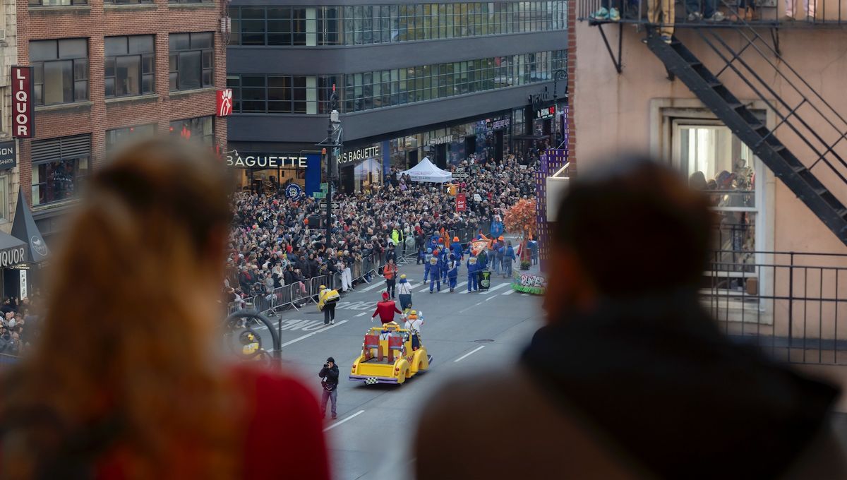 Thanksgiving Parade Brunch - Private and Prime Viewing of NYC Thanksgiving Day Parade