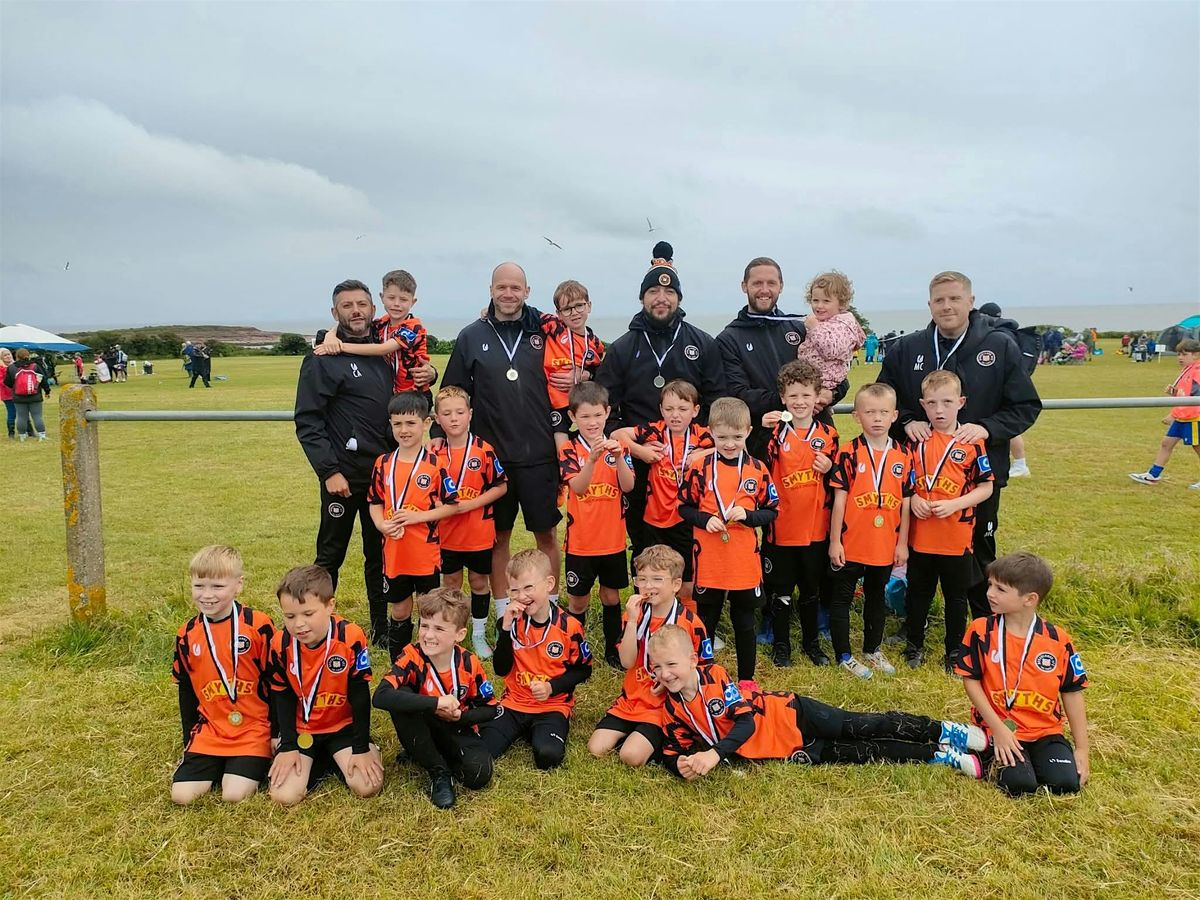 Broadlands Tigers U8's Pen Y Fan Climb