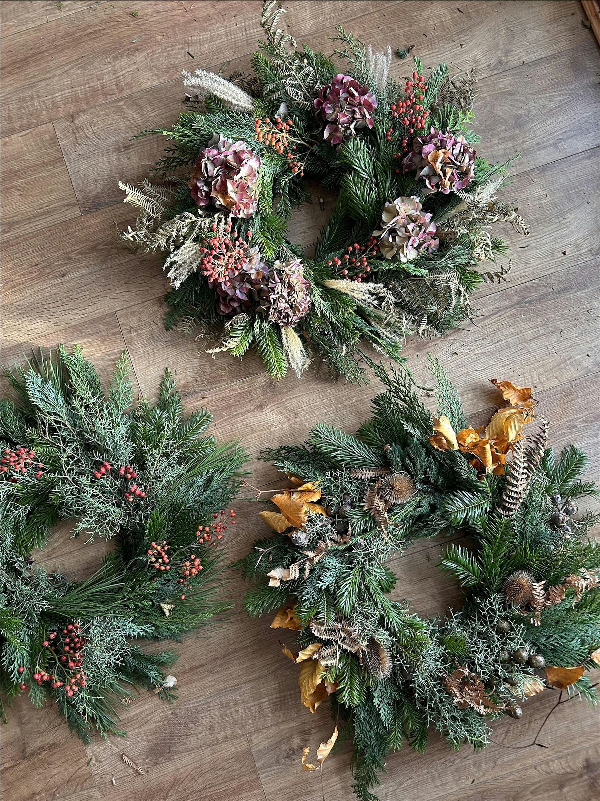 Christmas wreath workshop at Bee May Bakery with Betty Blooming