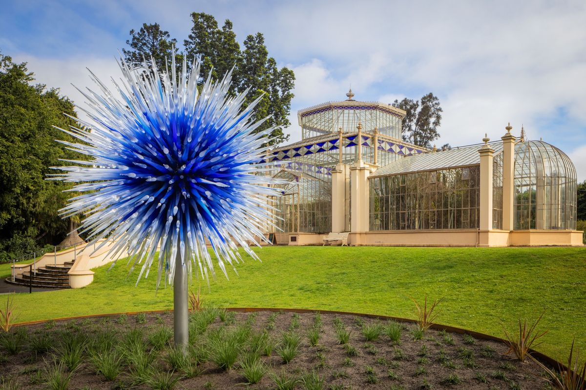 Chihuly in the Botanic Garden : A talk about the Artist and Exhibition