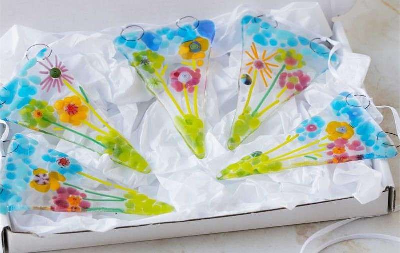 Twisted Glass by Sandra - Glass Bunting Workshop - Book direct with Twisted Glass