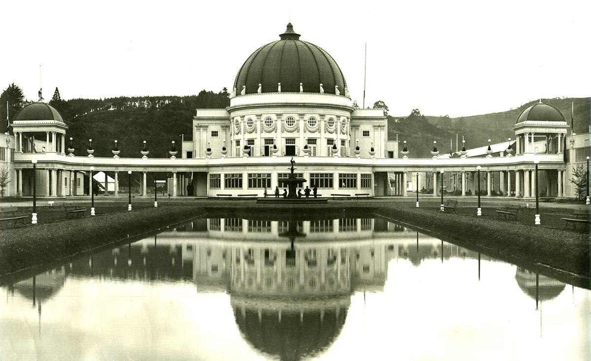 Tuesday Club Dunedin \u2013 The Early Exhibitions in a City of Gold