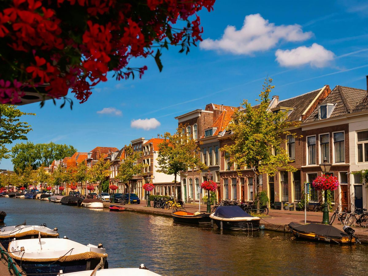 Amazing Scavenger Hunt! - Leiden Larks & Hidden Sparks