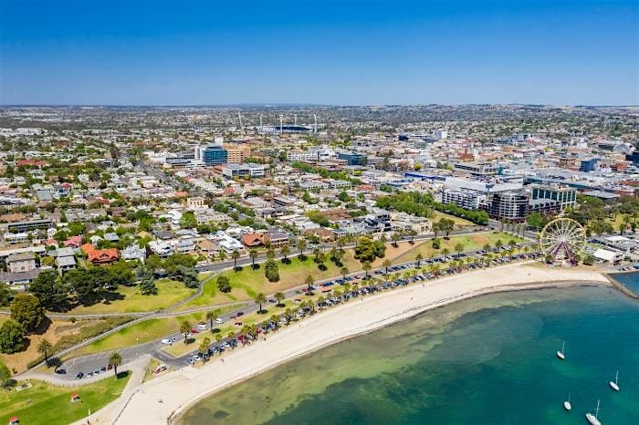 Geelong Scavenger Hunt: Go Long! In Geelong