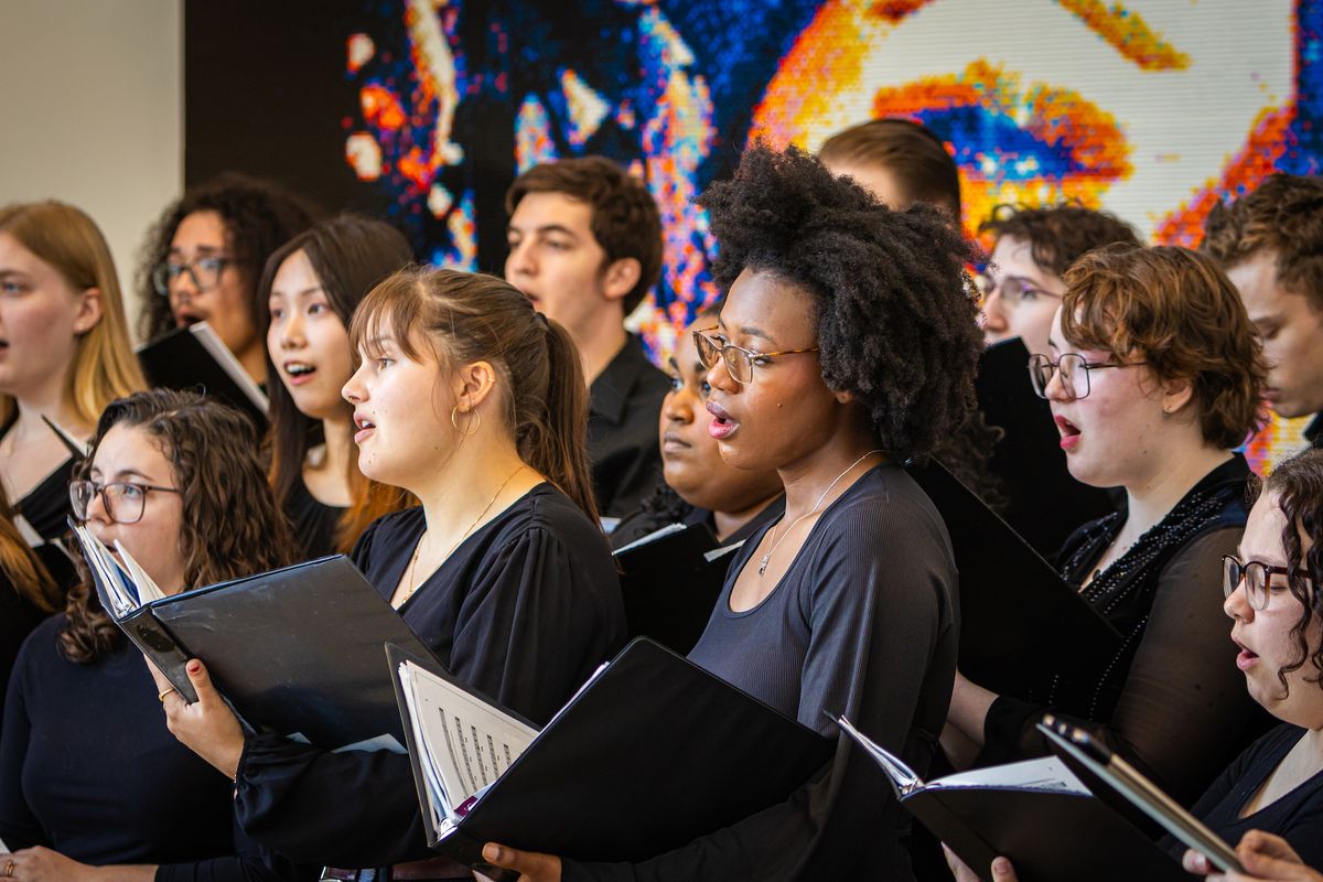 Kemper Unplugged: "Harmony of Colors" Chamber Choir and Vocal Soloists