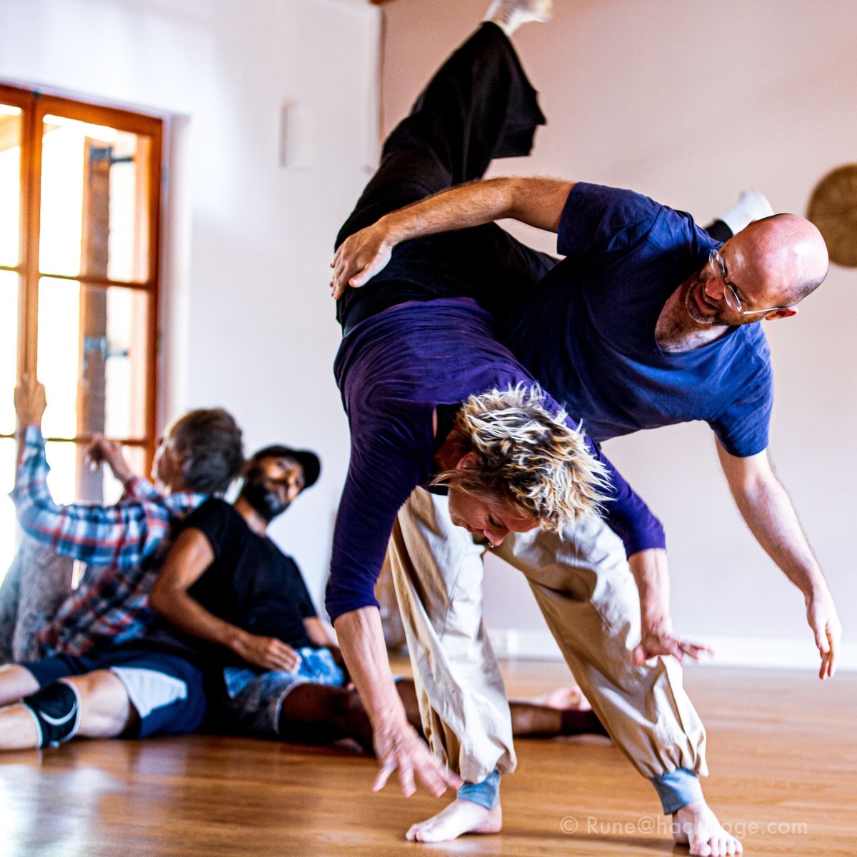 Utrecht Contact Improvisation course\/classes - with Tom Goldhand