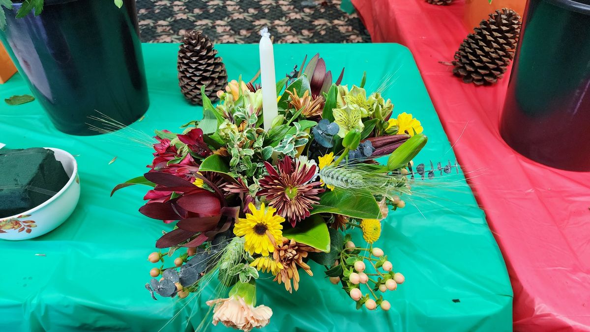 Christmas Centerpiece\/Floral Arrangement Class