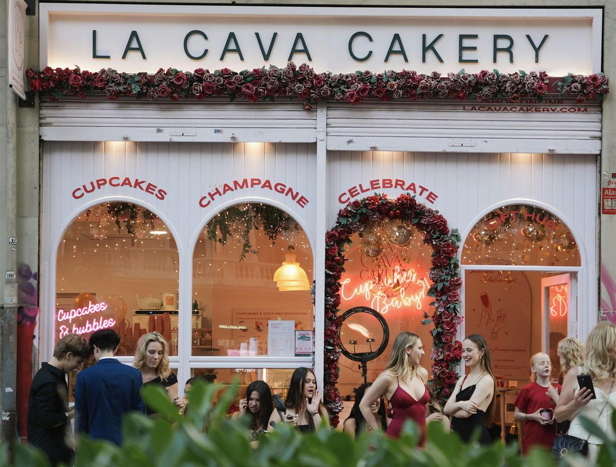 Celebrate in Barcelona  \u2013 Cava & Cupcakes Near Sagrada Fam\u00edlia