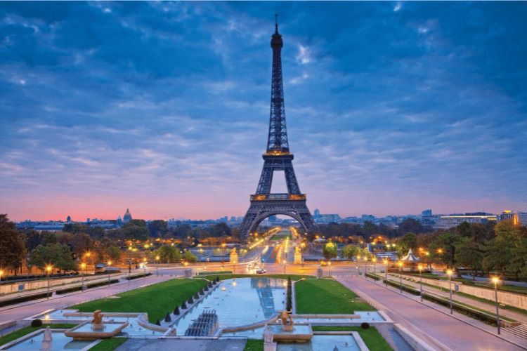 Paris Trip (Welcome Spring) on 26 April 2025 by Uniflucht"