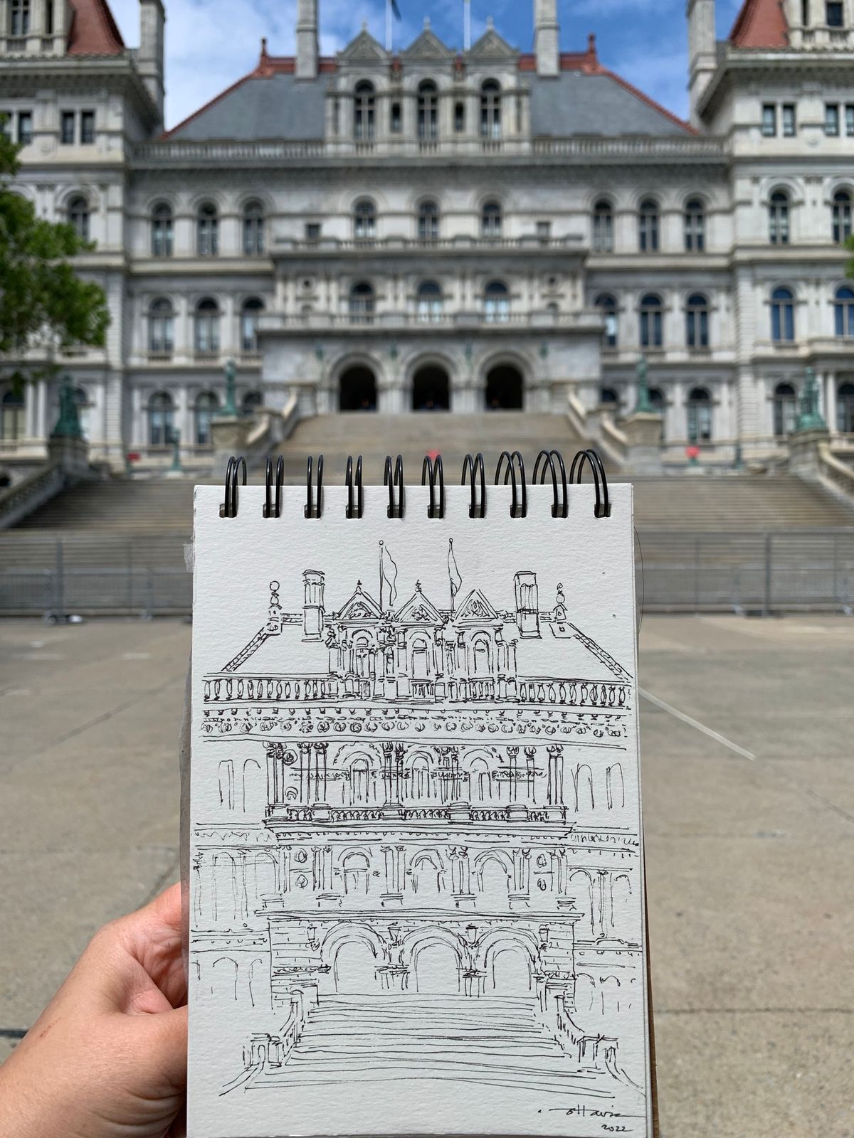 Watercolor & Ink Travel Sketching: Iconic Landmarks & Architecture with artist-in-residence Ottavia 